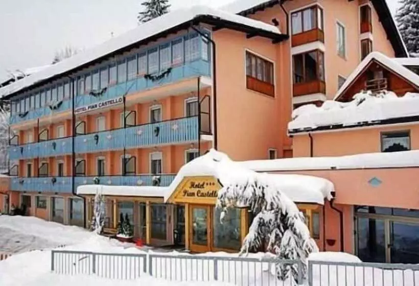 هتل Pian Castello