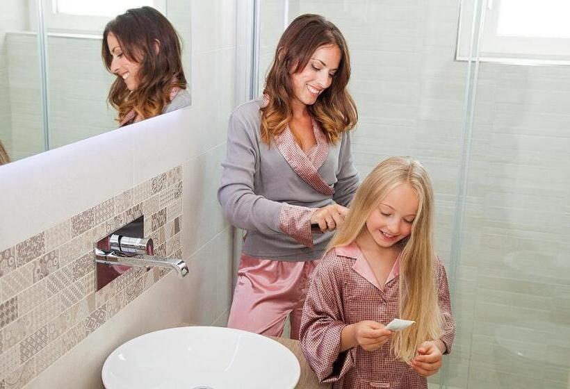 酒店 Raffy Family & Bike