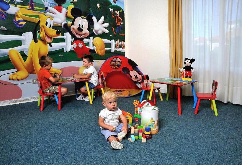 酒店 Raffy Family & Bike