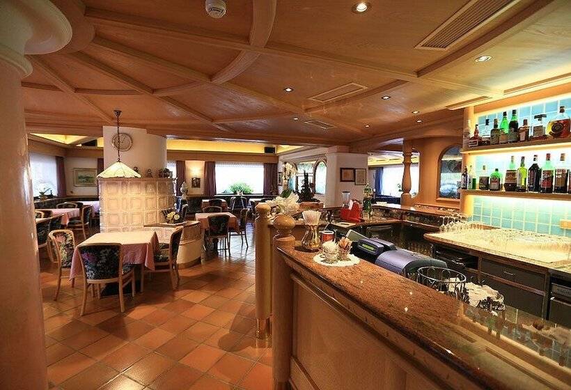 בית מלון כפרי Renè Dolomites Boutique