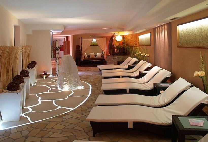 בית מלון כפרי Renè Dolomites Boutique