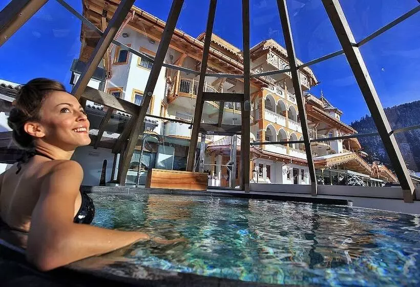 هتل Renè Dolomites Boutique