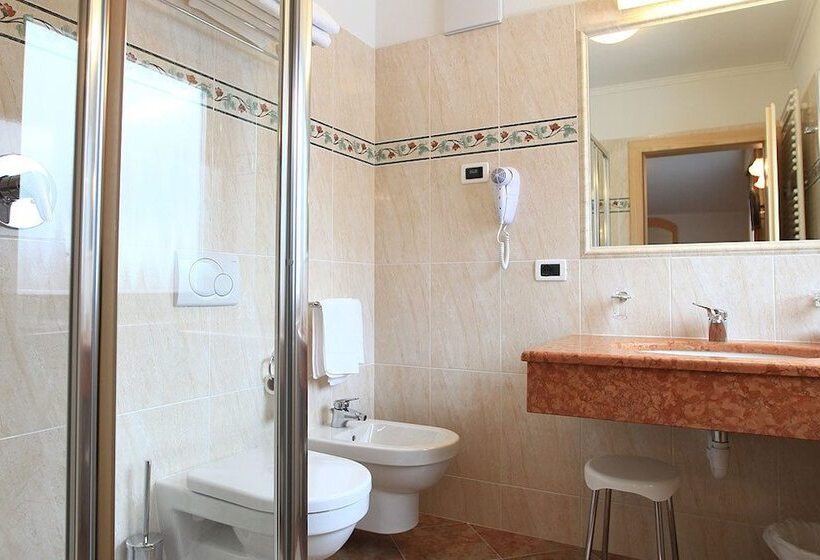 בית מלון כפרי Renè Dolomites Boutique