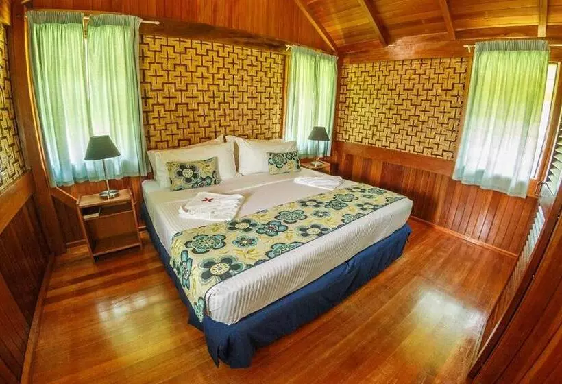 Kokopo Beach Bungalow Resort