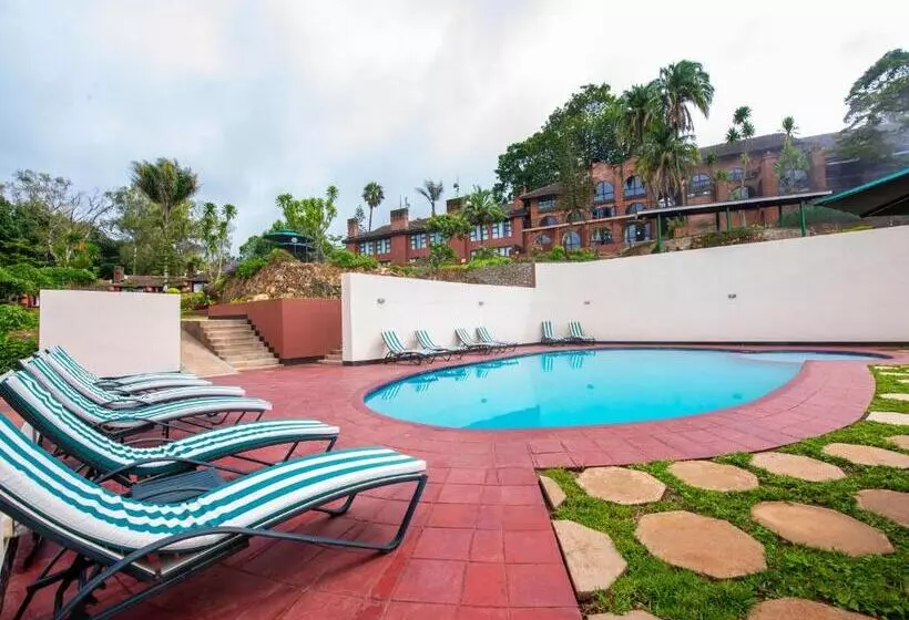 استراحتگاه Sunbird Ku Chawe