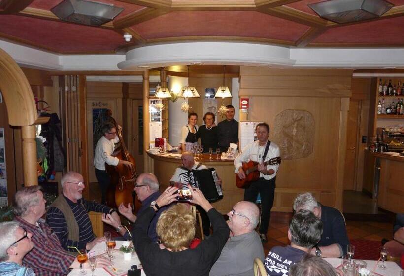 Sport Hotel Sass Maor