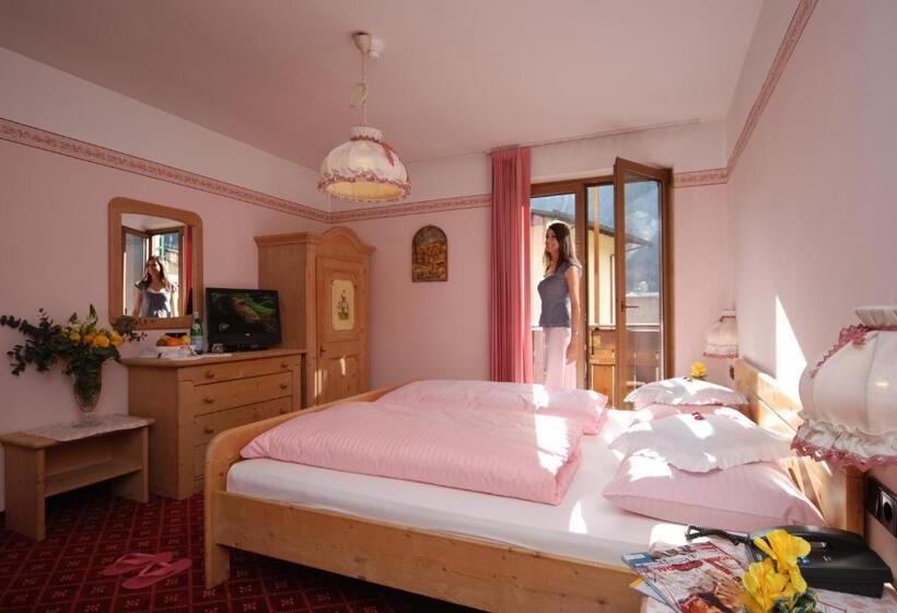 Sport Hotel Sass Maor