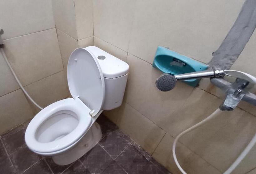 Hotel Oyo 93777 Aulia Residence