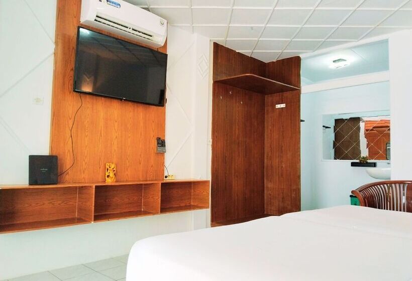 New Gondangdia Powered By Cocotel