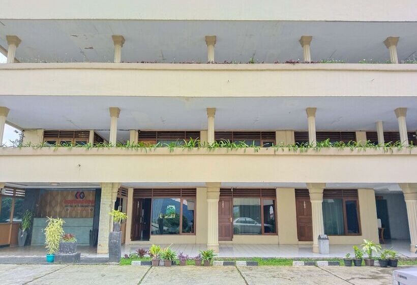 New Gondangdia Powered By Cocotel