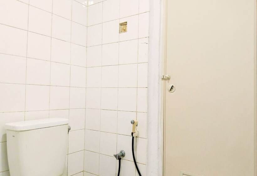 New Gondangdia Powered By Cocotel