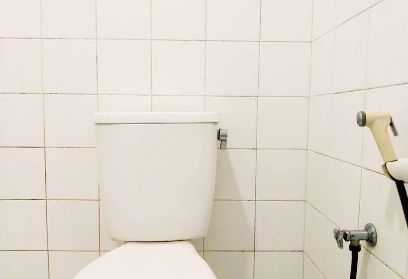 New Gondangdia Powered By Cocotel