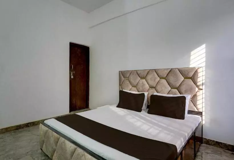 Flagship Triveni Hotel And Restaurant