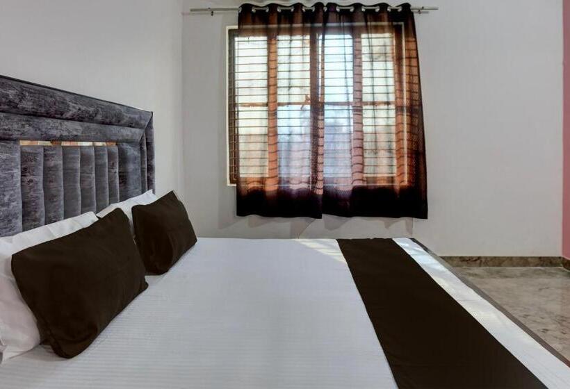 Flagship Triveni Hotel And Restaurant