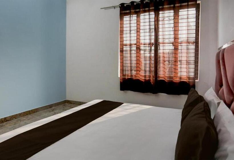 Flagship Triveni Hotel And Restaurant