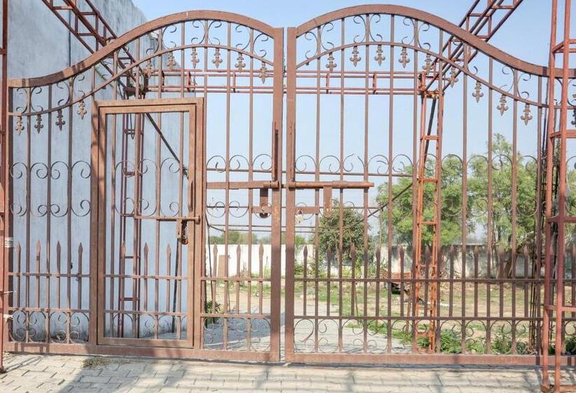 Flagship Triveni Hotel And Restaurant