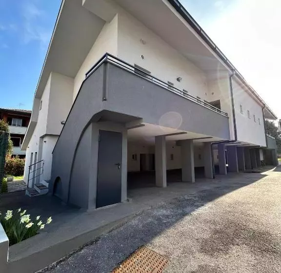 Majatalo Lake Home Apartments