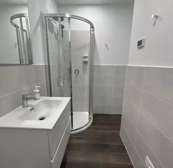 Majatalo Lake Home Apartments