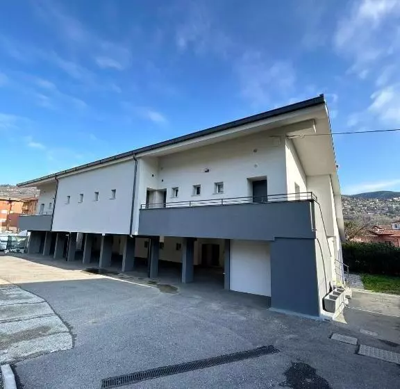 Majatalo Lake Home Apartments