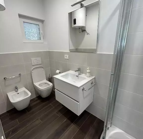 Majatalo Lake Home Apartments