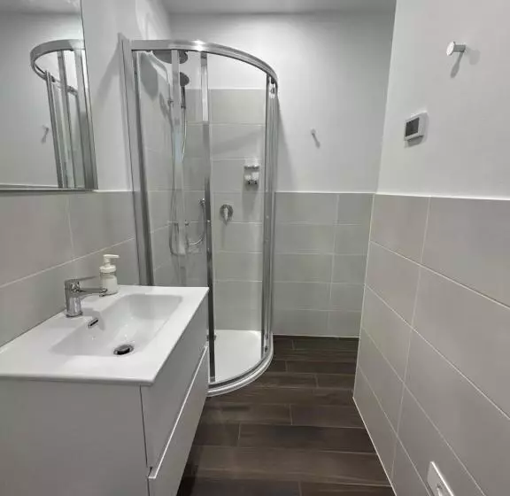 Majatalo Lake Home Apartments