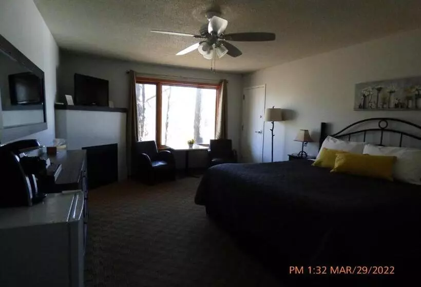 Retkeilymaja Log Cabin Inn