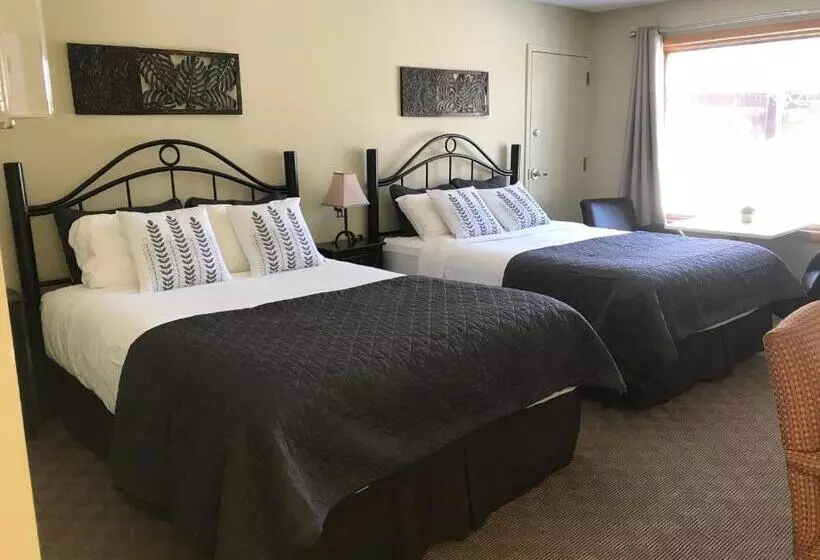 Retkeilymaja Log Cabin Inn