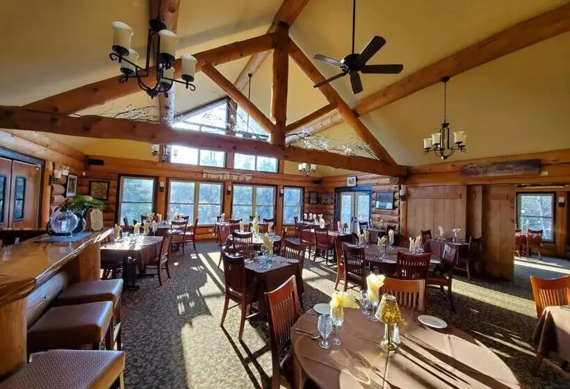 Retkeilymaja Log Cabin Inn