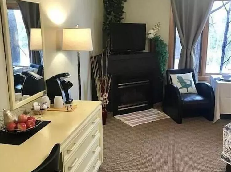 Retkeilymaja Log Cabin Inn