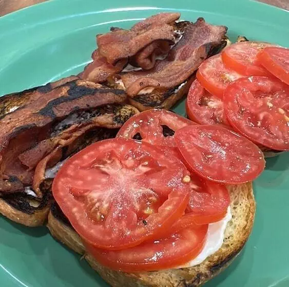 Hotelli Emerald Luxe Suites