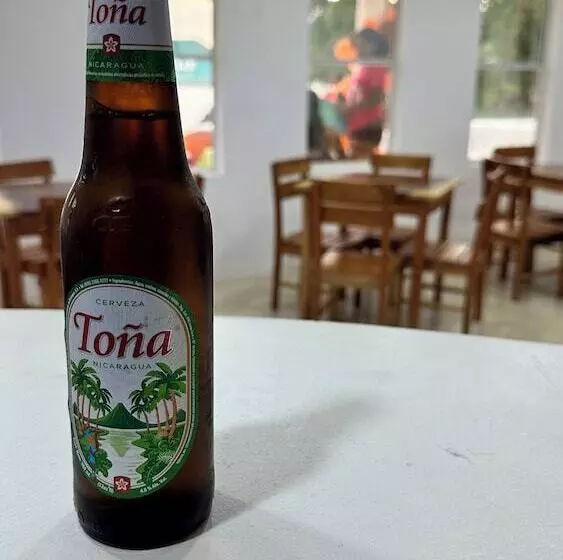 Hotelli Emerald Luxe Suites