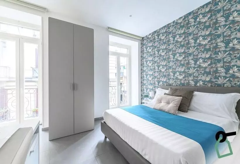 Hotiday Room Collection   Napoli Sant Arcangelo