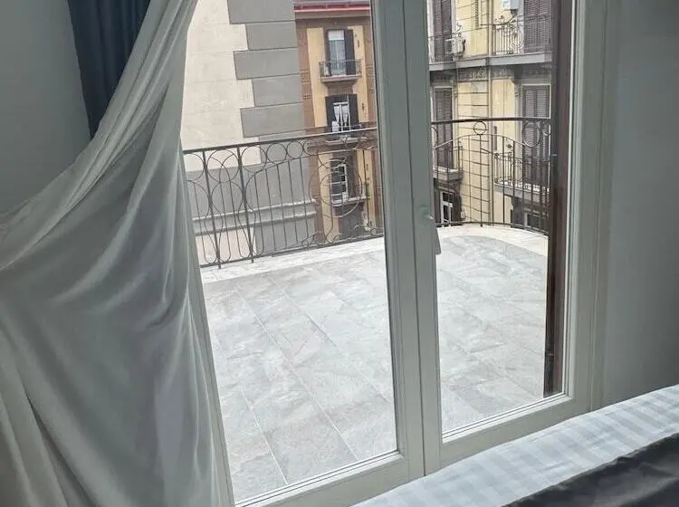 Hotiday Room Collection   Napoli Sant Arcangelo