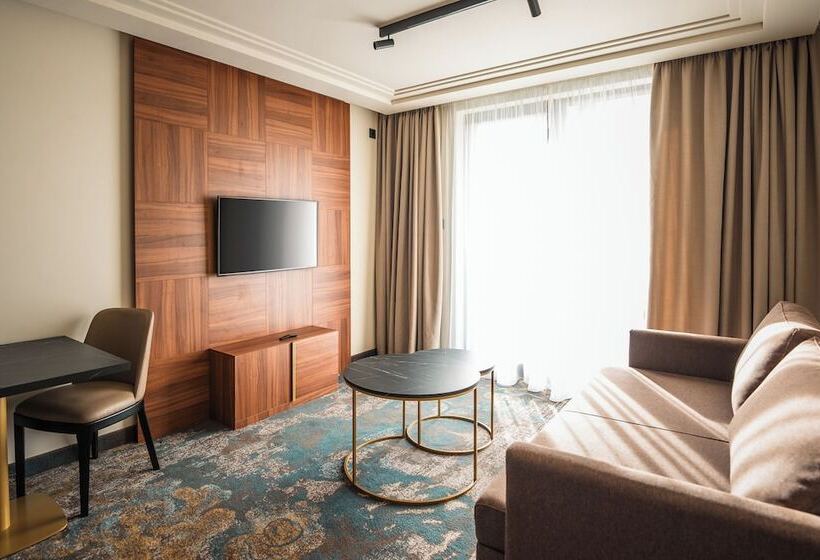 هتل Kocka Vrnjačka Banja