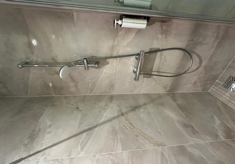 Ozo Hotels Antares Airport