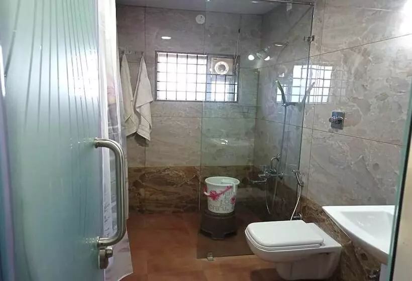 Hotelli Dundi Mango Mist Resort