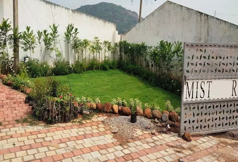 Hotelli Dundi Mango Mist Resort