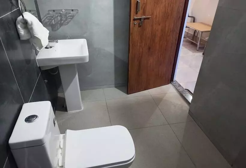 Hotelli Dundi Mango Mist Resort