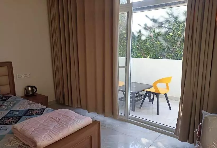 Hotelli Dundi Mango Mist Resort