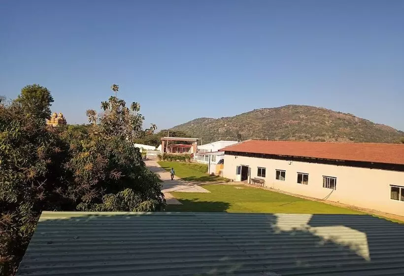 Hotelli Dundi Mango Mist Resort