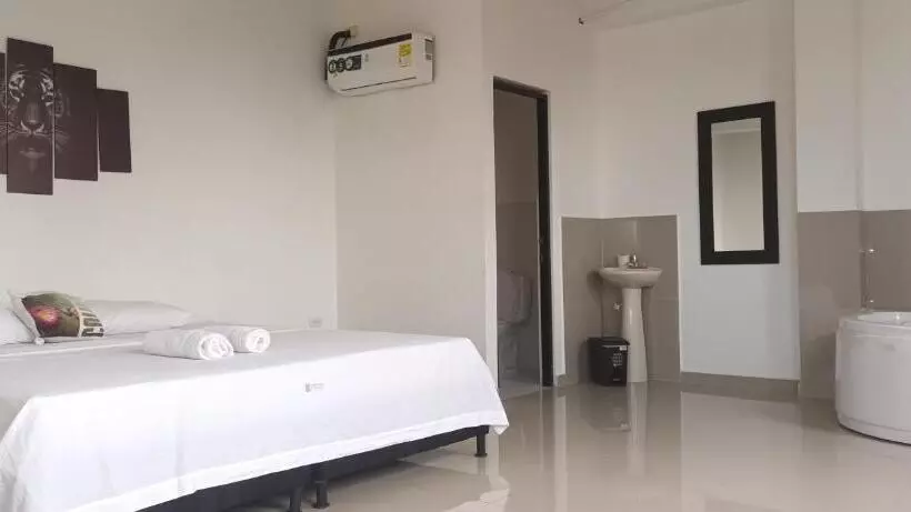 Hotelli El Refugio Doradal
