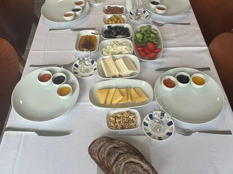 فندق Troya Park House