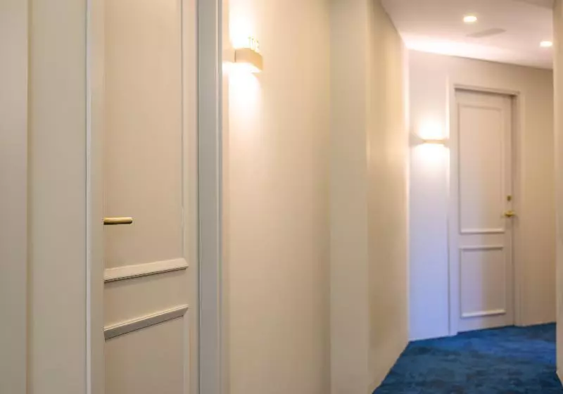 هتل Xvi Suites   Adults Only