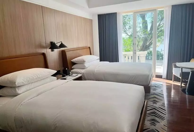 Hotelli Sheraton Jakarta Soekarno Hatta Airport