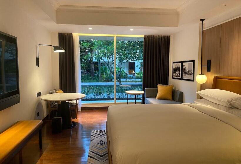 Hotel Sheraton Jakarta Soekarno Hatta Airport