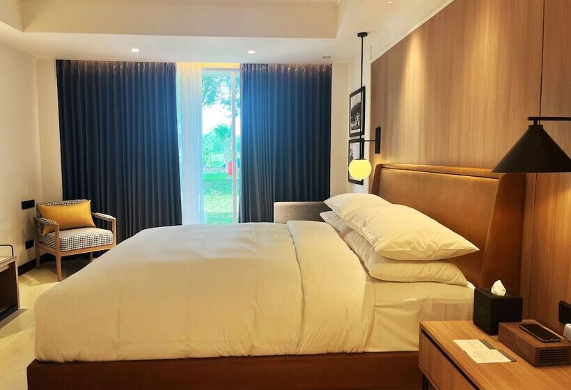 Hotel Sheraton Jakarta Soekarno Hatta Airport