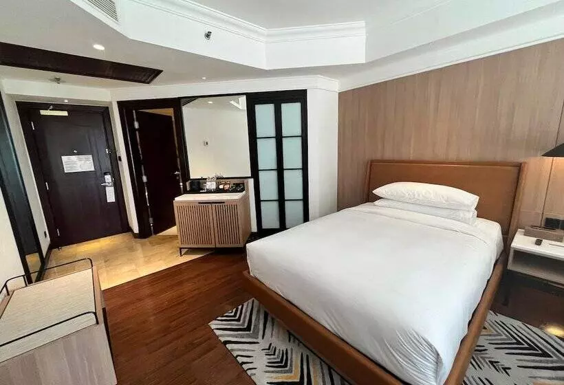 Hotelli Sheraton Jakarta Soekarno Hatta Airport
