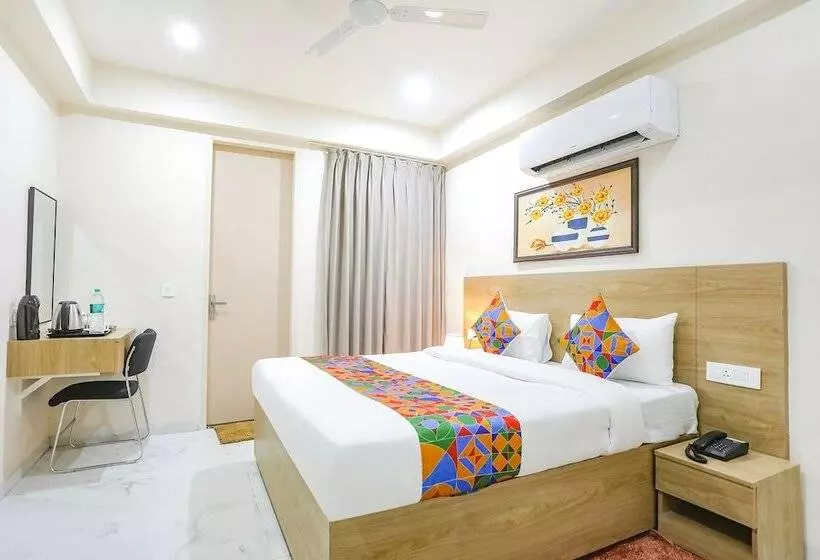 Fabhotel La Cozy Residency