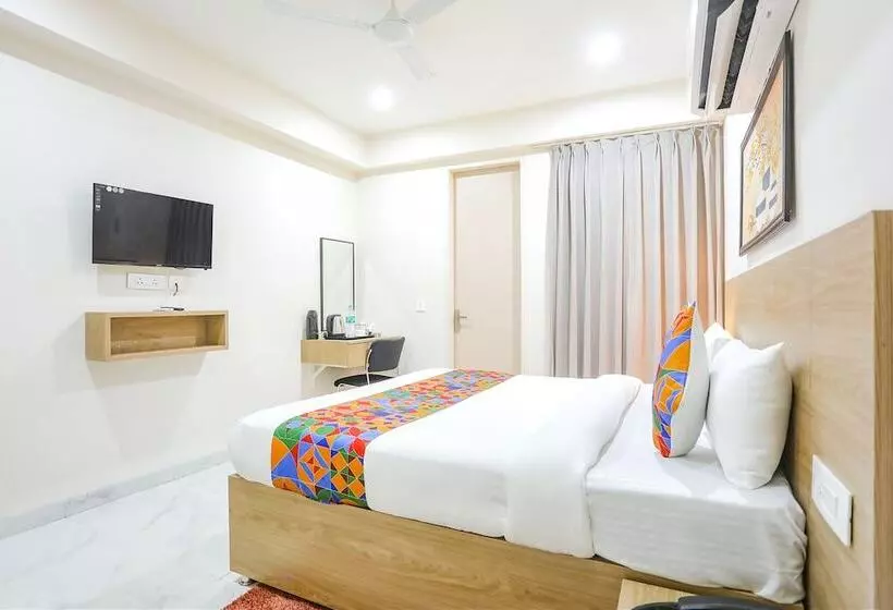 Fabhotel La Cozy Residency