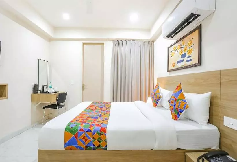 Fabhotel La Cozy Residency